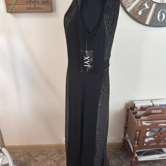 Sz 10 Jax black maxi dress cut out beads neckline Gold zipper fully lined MWT - Picture 6 of 9